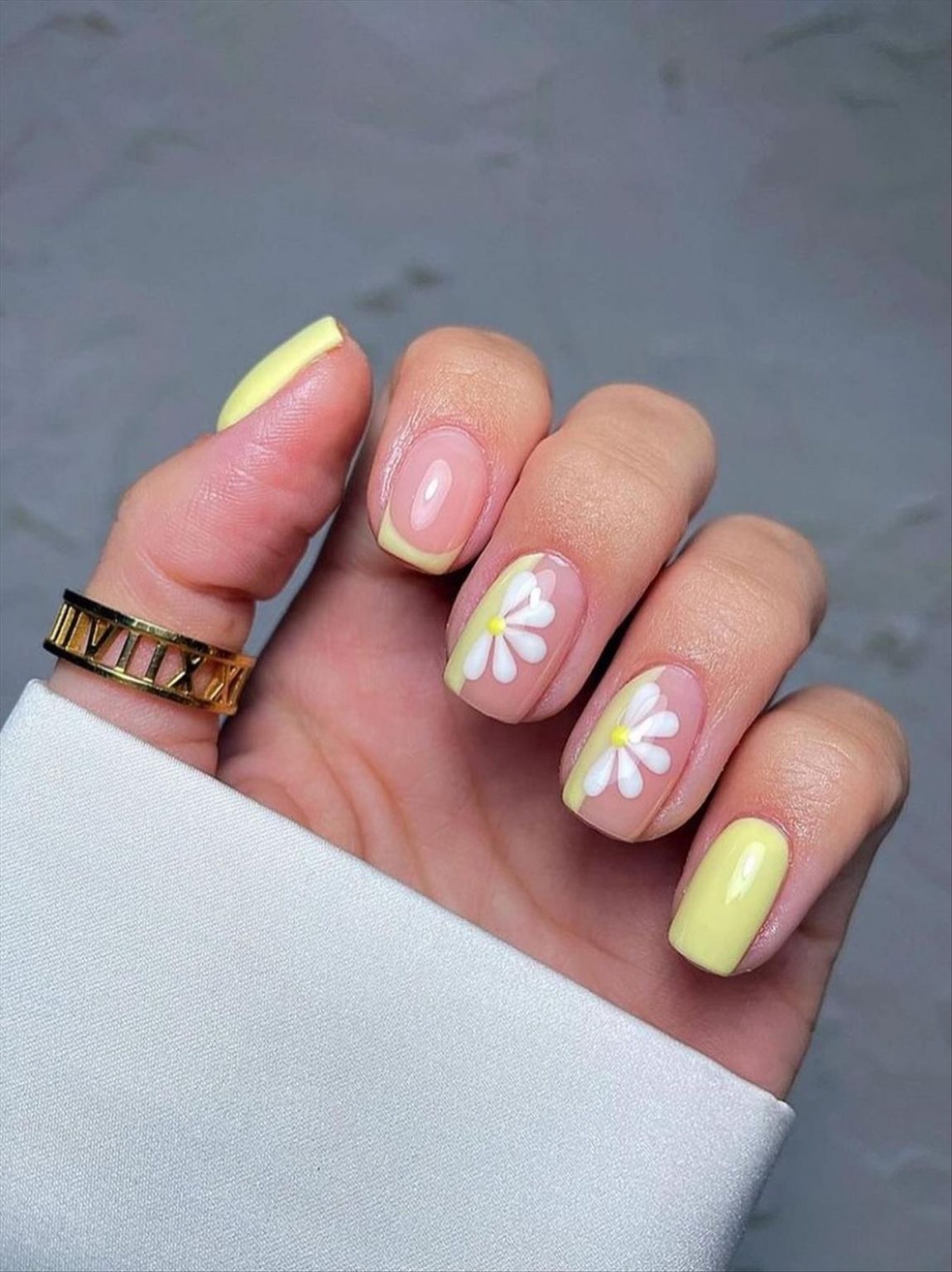 48 Beautiful Spring flower nails design you'll love - Mycozylive.com