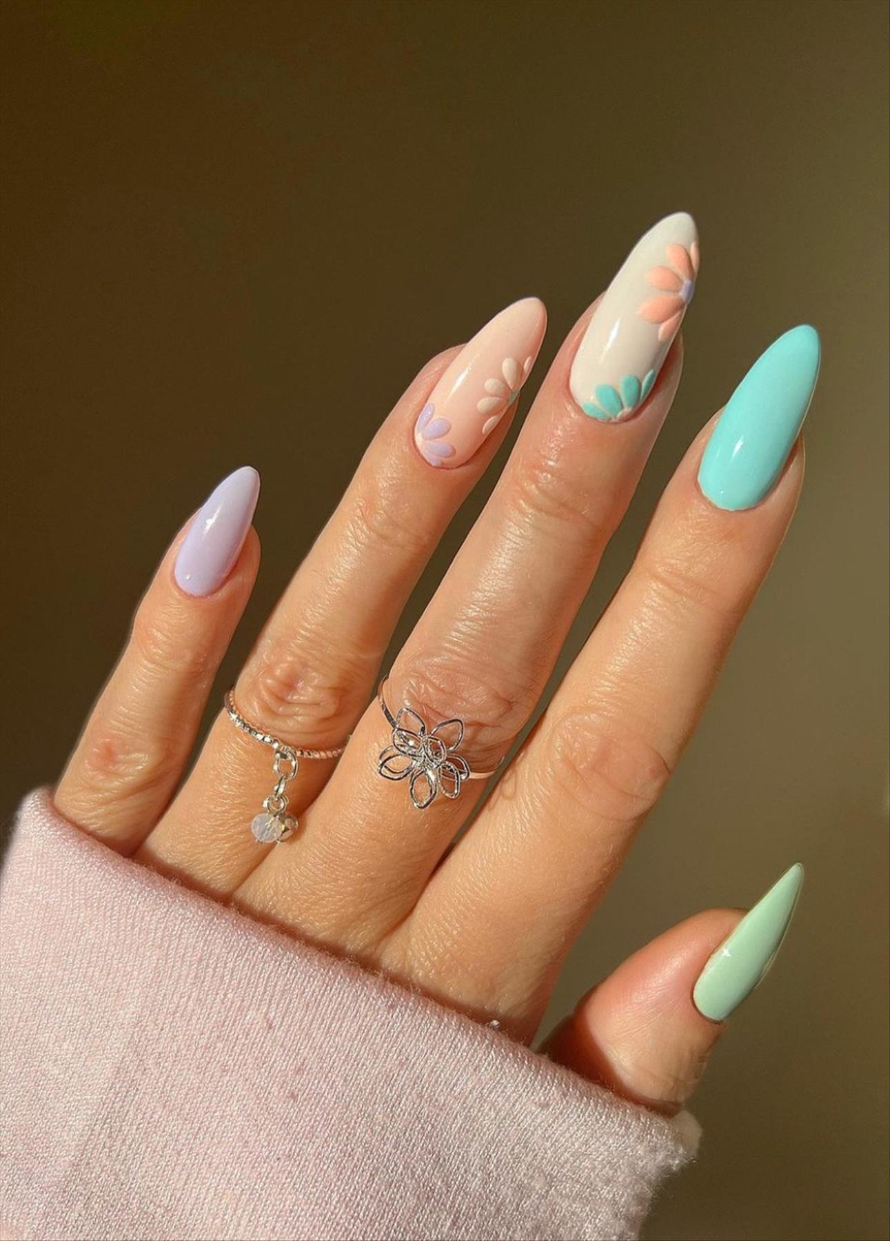 Beautiful Spring flower nails design you'll love