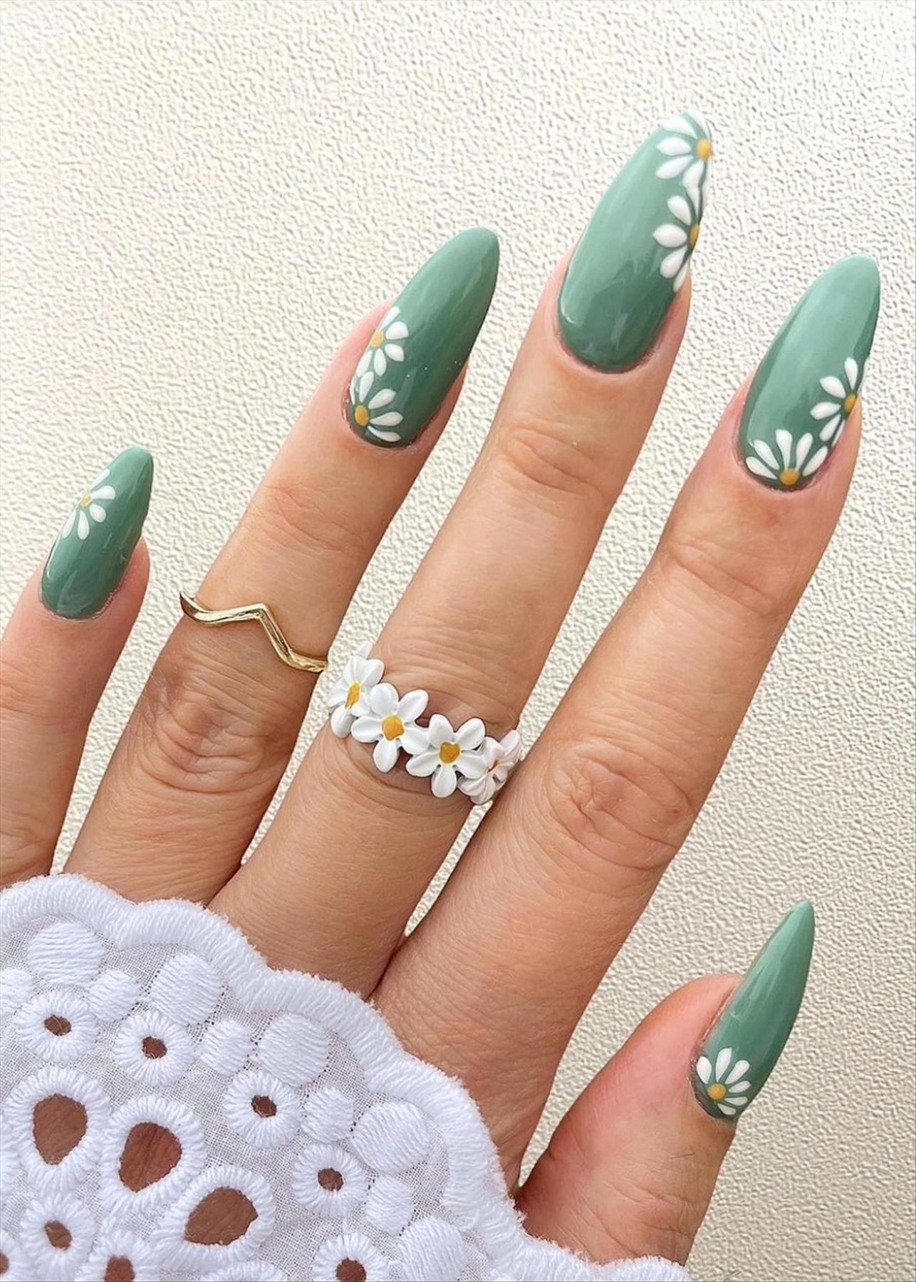 Beautiful Spring flower nails design you'll love