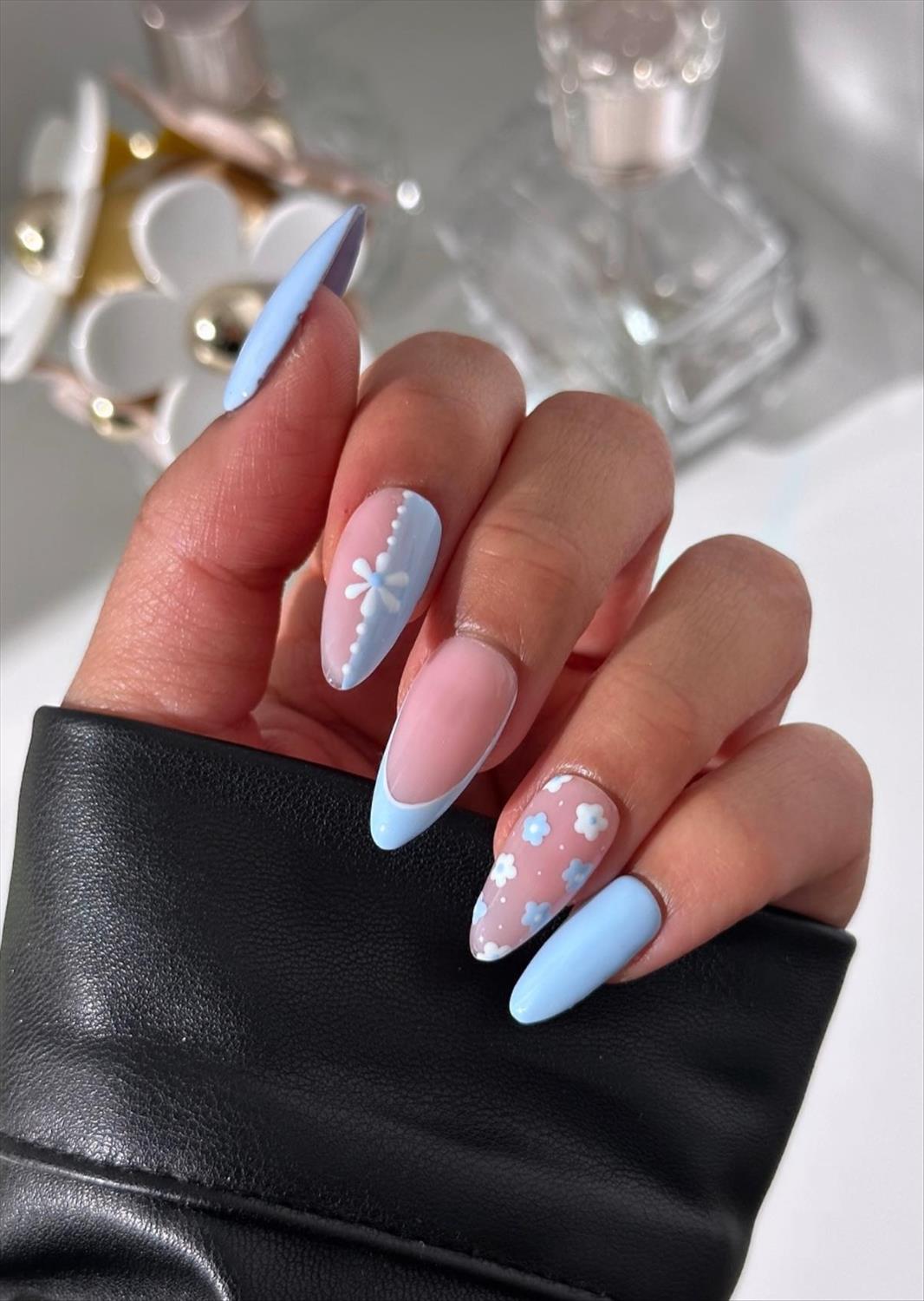 Trendy Spring Flower Nail Art for 2024