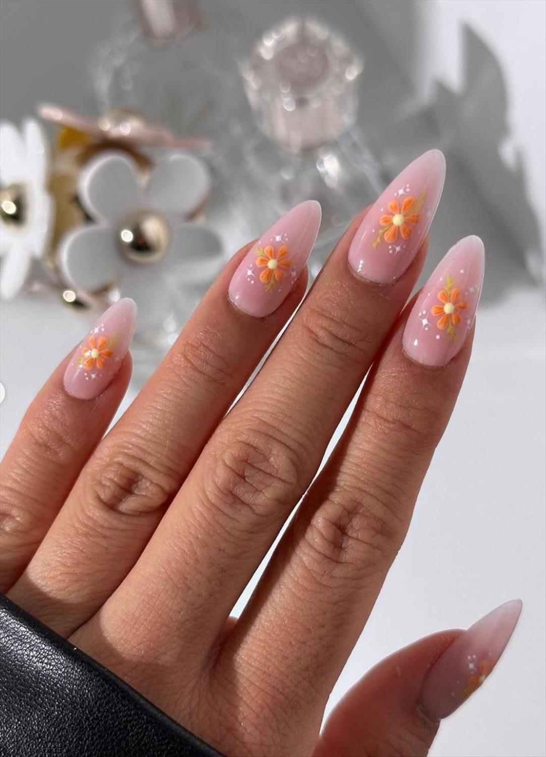 Trendy Spring Flower Nail Art for 2024