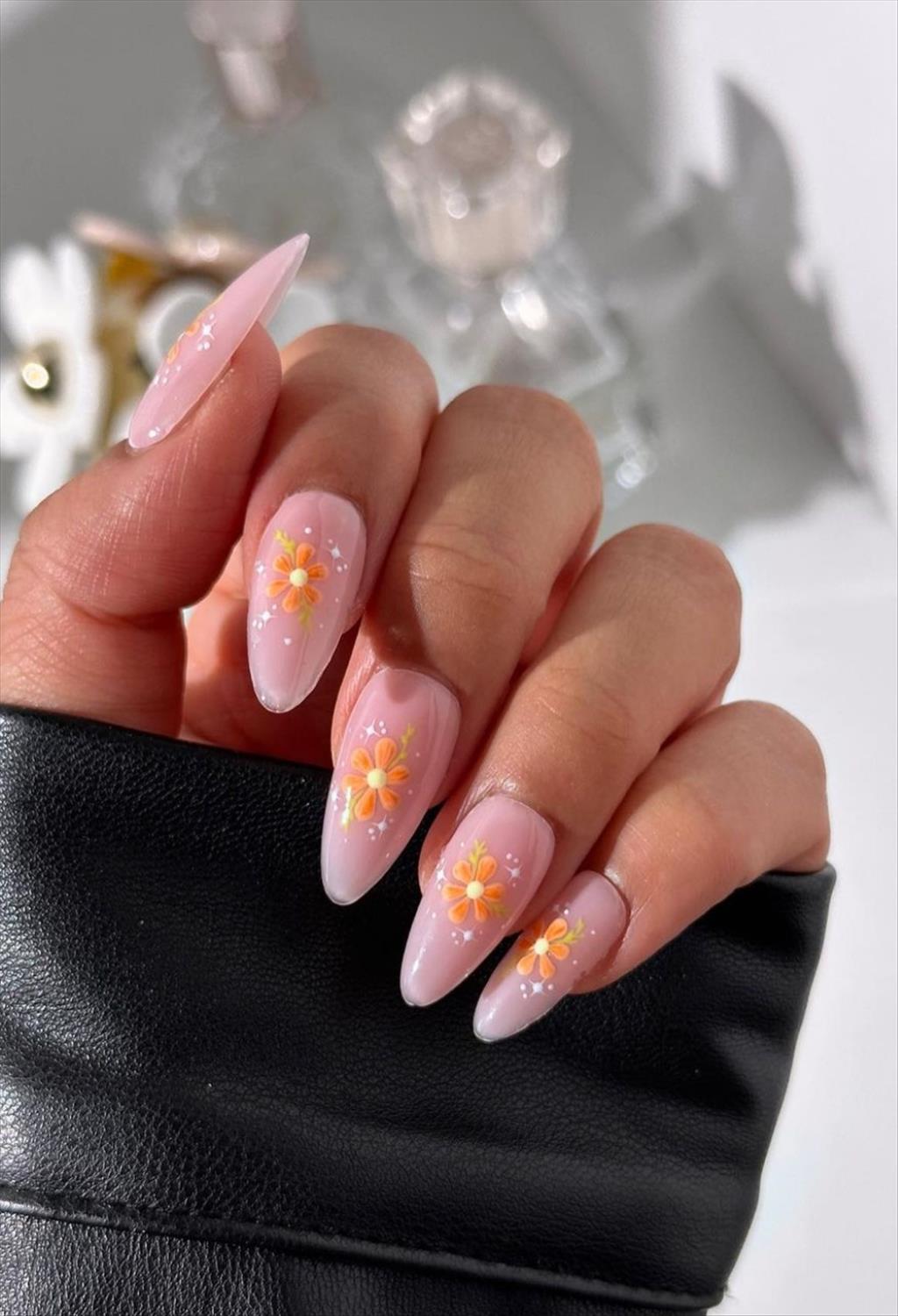 Trendy Spring Flower Nail Art for 2024