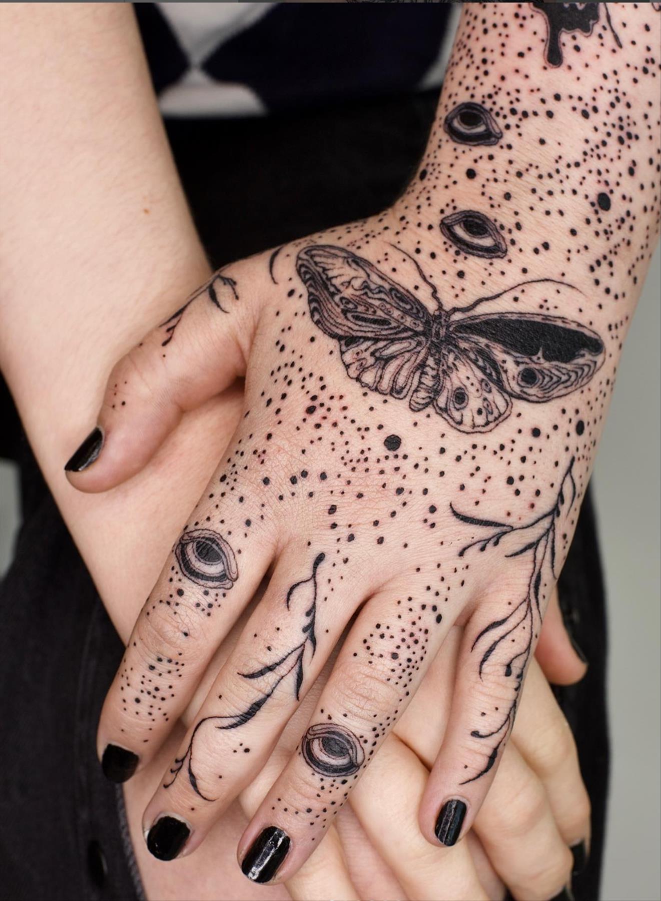 Unique Tattoo Ideas for Adventurous Girls To Unleash Your Wild Side
