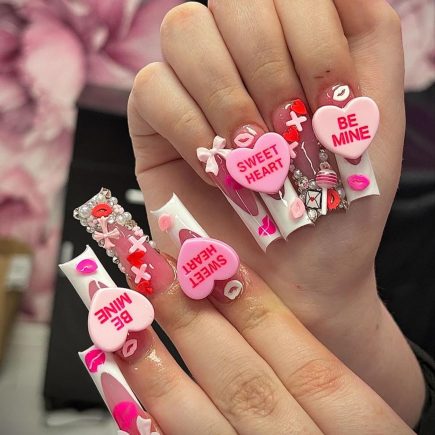 Perfect Long Valentine's Day nail Ideas to wear in 2025