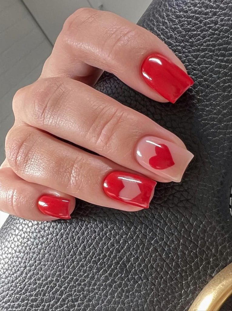 Pretty Short Valentine’s Day Nail Designs You’ll Love in 2025