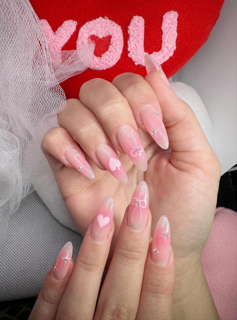 Pretty Short Valentine’s Day Nail Designs You’ll Love in 2025