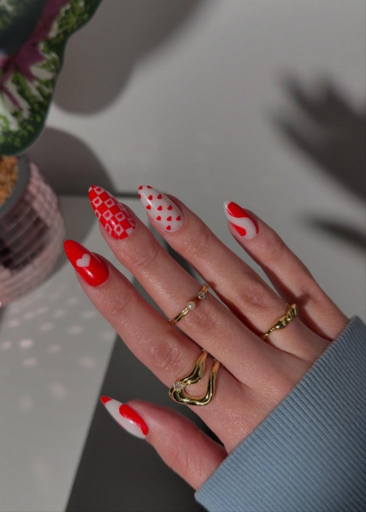 Pretty Short Valentine’s Day Nail Designs You’ll Love in 2025